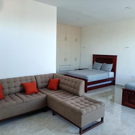 Casa Hector, Con Jacuzzi, Cerca Del Foro Gnp. Vila Mérida Exterior foto