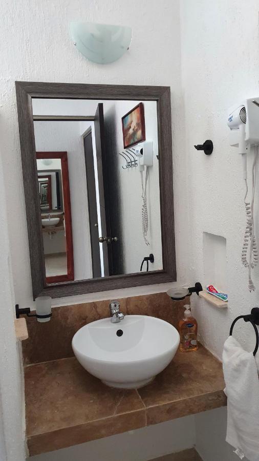 Casa Hector, Con Jacuzzi, Cerca Del Foro Gnp. Vila Mérida Exterior foto