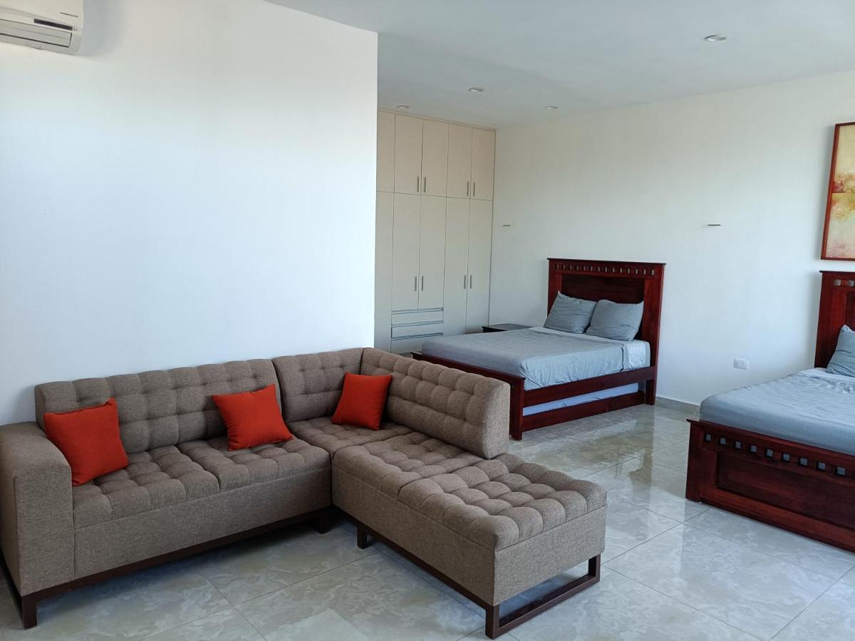 Casa Hector, Con Jacuzzi, Cerca Del Foro Gnp. Vila Mérida Exterior foto