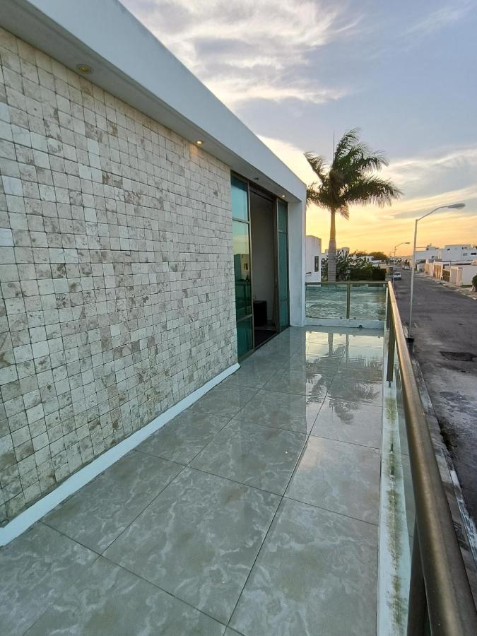 Casa Hector, Con Jacuzzi, Cerca Del Foro Gnp. Vila Mérida Exterior foto